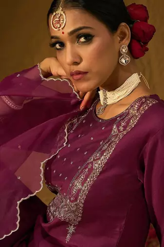 Ethnic Motifs Embroidered Sequinned Liva Straight Kurta With Trousers & Dupatta