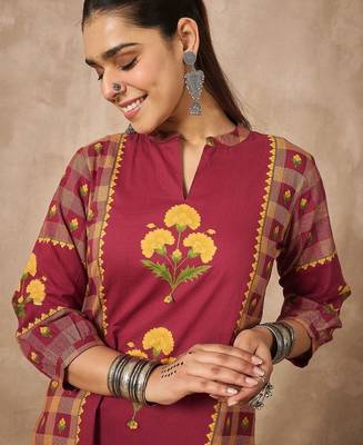 Women Floral Printed Regular Pure Cotton Kurta with Trousers 1