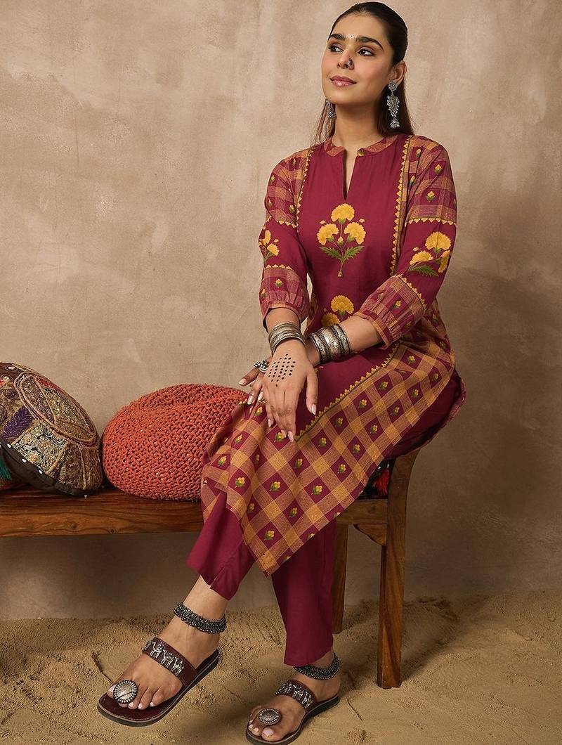 Women Floral Printed Regular Pure Cotton Kurta with Trousers