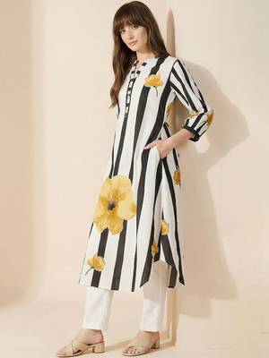 Women Floral Printed Regular Pure Cotton Kurta with Trousers 1