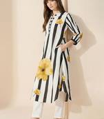 Women Floral Printed Regular Pure Cotton Kurta with Trousers
