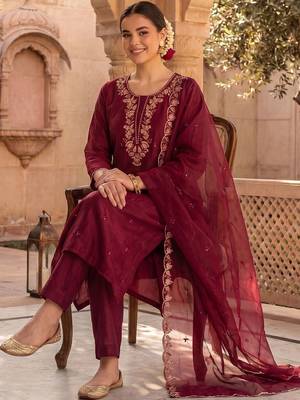 Women Ethnic Motifs Embroidered Regular Kurta with Trousers & With Dupatta 5