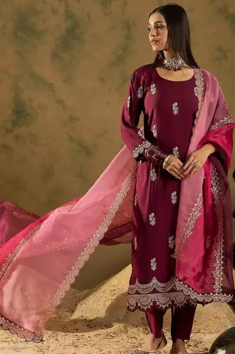 Ethnic Embroidered Zari Work Regular Sleeves Round Neck Silk Blend Kurta Set