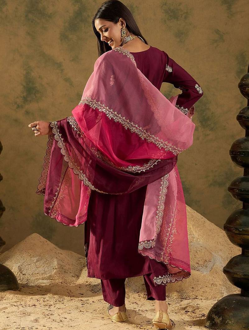 Ethnic Embroidered Zari Work Regular Sleeves Round Neck Silk Blend Kurta Set