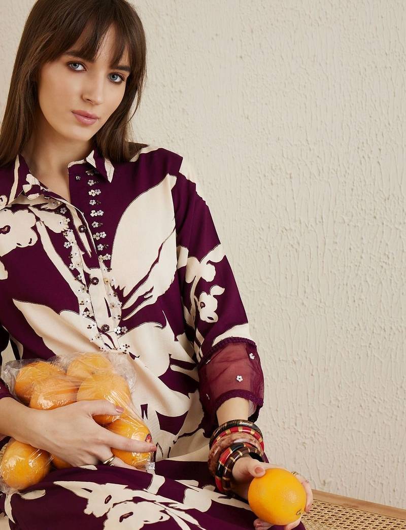 Women Floral Printed Regular Kurta with Trousers