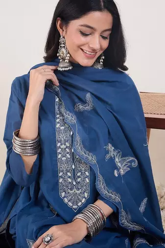 Embroidered Notch Neck Thread Work Pure Cotton Kurta With Trousers & Dupatta