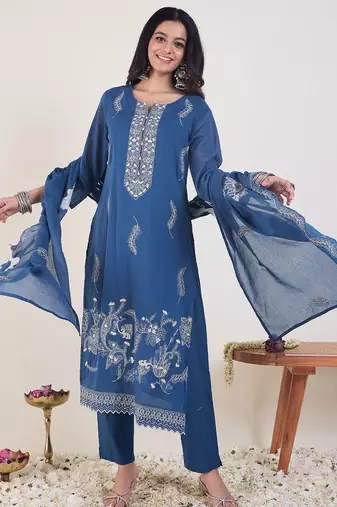 Embroidered Notch Neck Thread Work Pure Cotton Kurta With Trousers & Dupatta