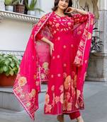 Women Floral Printed Regular  Cotton Kurta with Trousers & With Dupatta