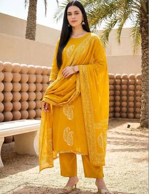 Women Ethnic Motifs Embroidered Regular Thread Work Pure Cotton Kurta with Trousers & With Dupatta 1