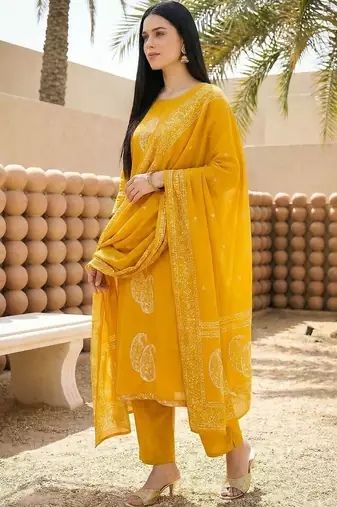 Women Ethnic Motifs Embroidered Regular Thread Work Pure Cotton Kurta with Trousers & With Dupatta