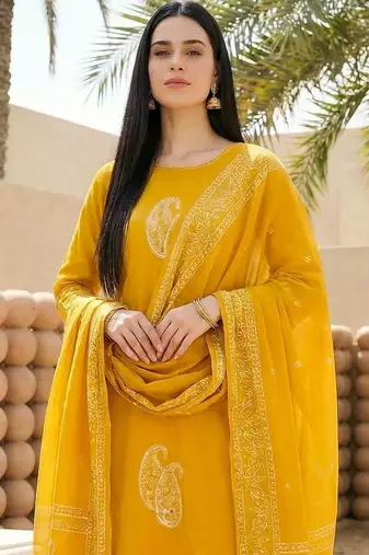 Women Ethnic Motifs Embroidered Regular Thread Work Pure Cotton Kurta with Trousers & With Dupatta