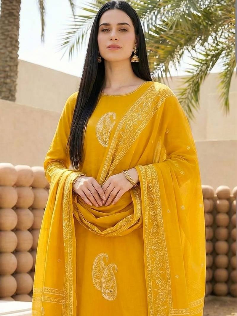 Women Ethnic Motifs Embroidered Regular Thread Work Pure Cotton Kurta with Trousers & With Dupatta