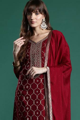 Embroidered Jacquard Zari Kurta With Trousers & Dupatta