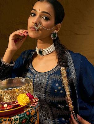 Ethnic Motifs Embroidered Zari Straight Kurta with Trousers & Dupatta 2