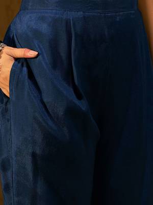 Ethnic Motifs Embroidered Zari Straight Kurta with Trousers & Dupatta 6