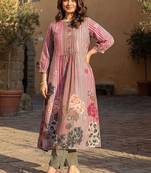 Women Floral Printed Panelled Pure Cotton Kurta with Trousers
