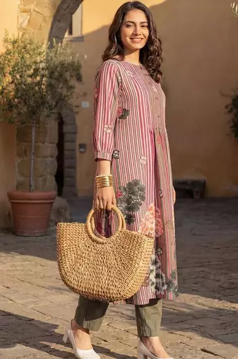 Women Floral Printed Panelled Pure Cotton Kurta with Trousers