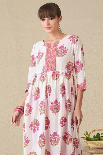 Floral Printed Notch Neck A-Line Pure Cotton Kurta With Trousers