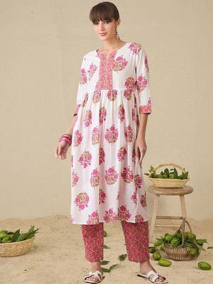 Floral Printed Notch Neck A-Line Pure Cotton Kurta With Trousers 2