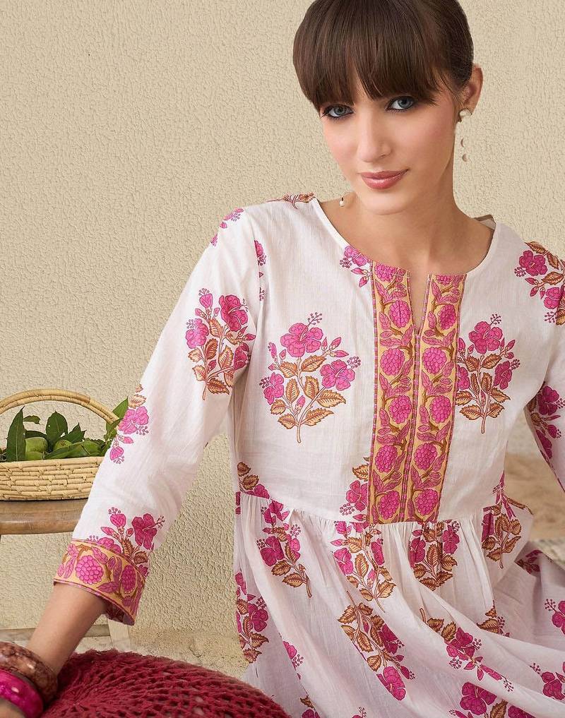 Floral Printed Notch Neck A-Line Pure Cotton Kurta With Trousers