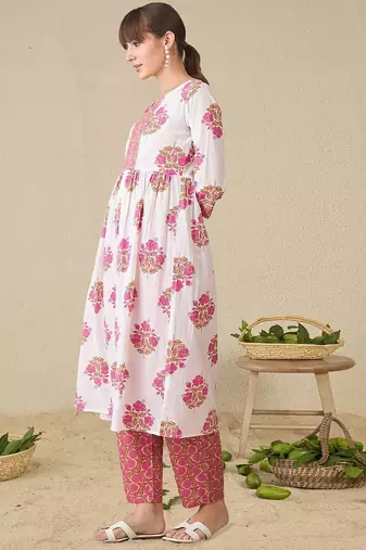 Floral Printed Notch Neck A-Line Pure Cotton Kurta With Trousers
