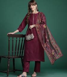 Ethnic Motifs Yoke Design Thread Work Kurta with Trousers & With Dupatta