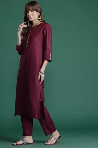 Ethnic Motifs Yoke Design Thread Work Kurta with Trousers & With Dupatta