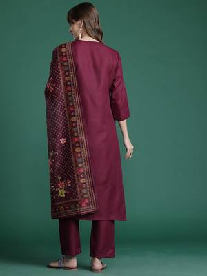 Ethnic Motifs Yoke Design Thread Work Kurta with Trousers & With Dupatta 7