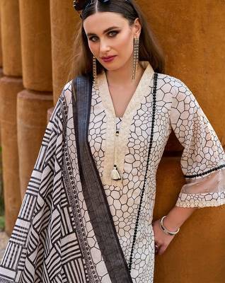 Women Printed Regular Thread Work Pure Cotton Kurta with Trousers & With Dupatta 1