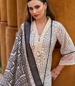 Women Printed Regular Thread Work Pure Cotton Kurta with Trousers & With Dupatta