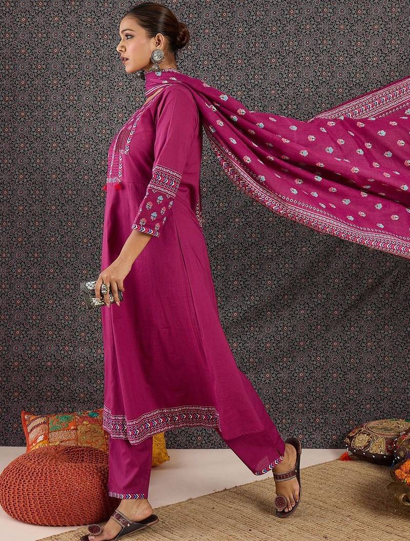 Women Ethnic Motifs Printed Pleated Thread Work Pure Cotton Kurta with Trousers & With Dupatta