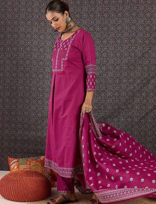 Women Ethnic Motifs Printed Pleated Thread Work Pure Cotton Kurta with Trousers & With Dupatta 5