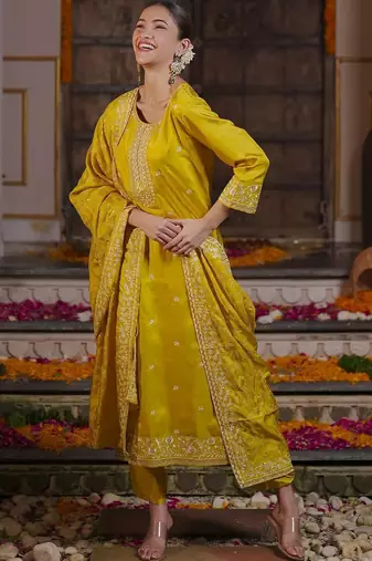 Women Ethnic Motifs Embroidered Regular Sequinned Kurta with Trousers & With Dupatta