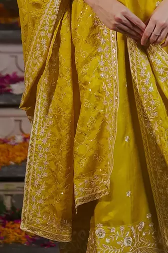 Women Ethnic Motifs Embroidered Regular Sequinned Kurta with Trousers & With Dupatta