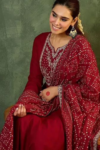 Women Ethnic Motifs Embroidered Empire Kurta with Trousers & With Dupatta