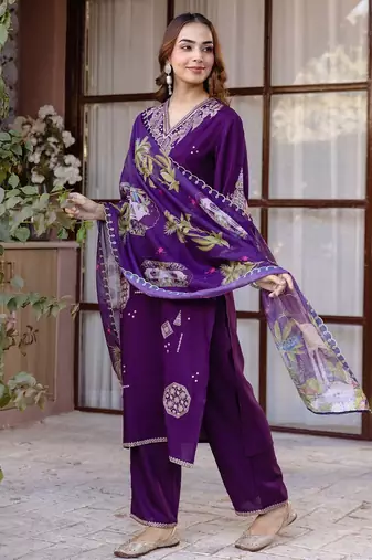 Women Ethnic Motifs Embroidered Regular Thread Work Kurta with Trousers & With Dupatta