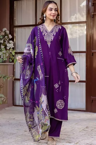 Women Ethnic Motifs Embroidered Regular Thread Work Kurta with Trousers & With Dupatta