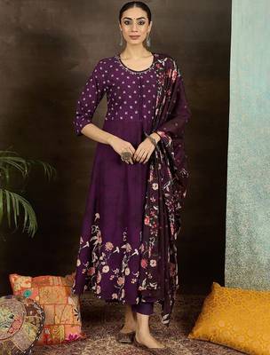 Floral Printed Pure Cotton Anarkali Kurta With Trousers & Dupatta 7