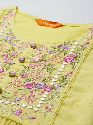 Floral Embroidered Kurta with Trousers & Dupatta 2