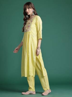 Floral Embroidered Kurta with Trousers & Dupatta 5