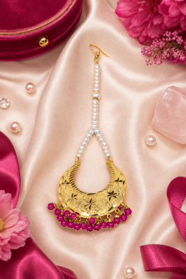 Golden chandbali rani pink beaded tikka 1