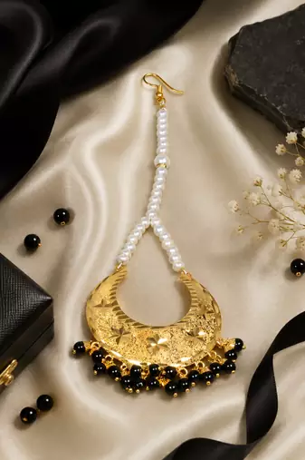 Golden chandbali black beaded tikka