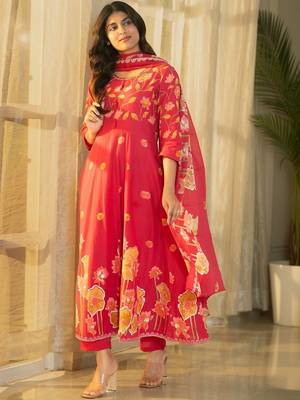 Women Floral Printed Regular Beads and Stones Pure Cotton Kurta with Trousers & With Dupatta 4