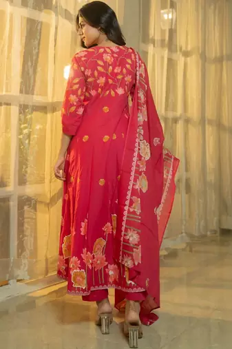 Women Floral Printed Regular Beads and Stones Pure Cotton Kurta with Trousers & With Dupatta