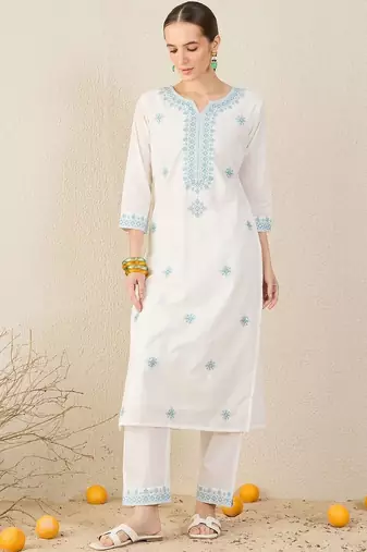 Floral Embroidered Straight Pure Cotton Kurta With Trousers & Dupatta