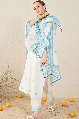 Floral Embroidered Straight Pure Cotton Kurta With Trousers & Dupatta