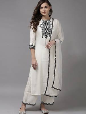 Ethnic Motifs Embroidered Regular Mirror Work Kurta With Palazzo And Dupatta 5