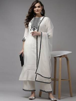 Ethnic Motifs Embroidered Regular Mirror Work Kurta With Palazzo And Dupatta 7