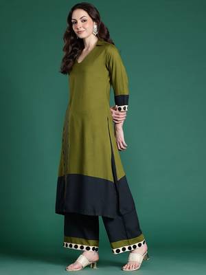 Geometric Printed Regular Kurta with Palazzos & With Dupatta 5