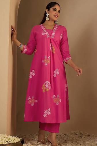 Women Floral Embroidered  Cotton Kurta with Trouser
